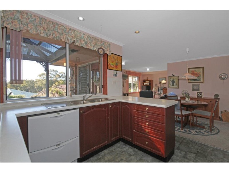 5 Blaxland Crescent, Sunshine Bay NSW 2536