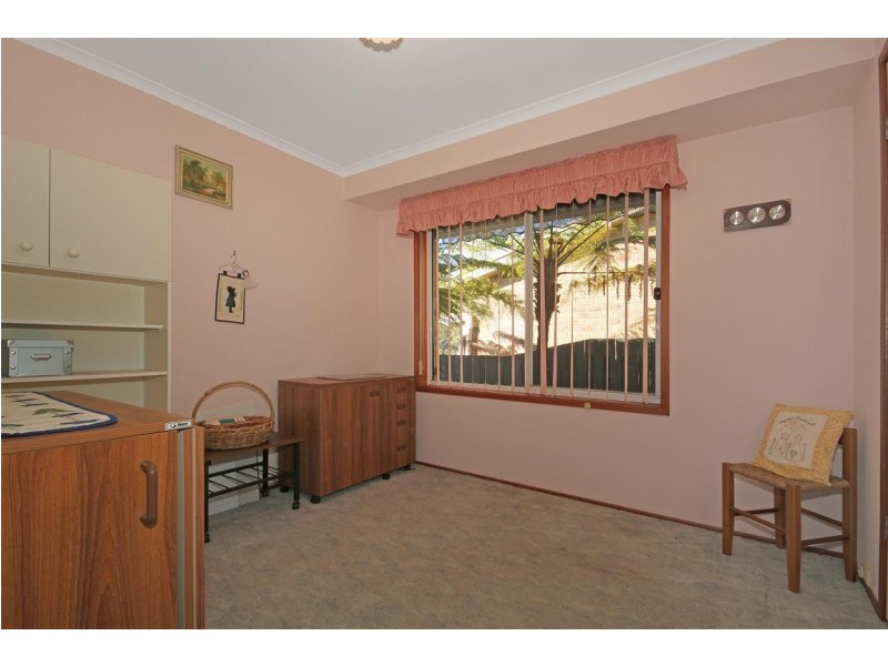 5 Blaxland Crescent, Sunshine Bay NSW 2536