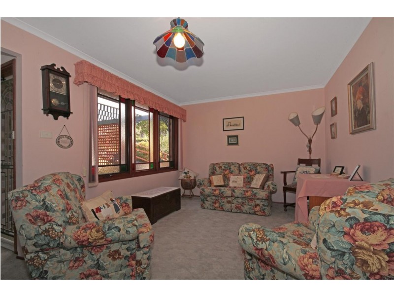 5 Blaxland Crescent, Sunshine Bay NSW 2536