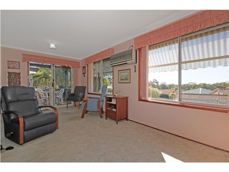 5 Blaxland Crescent, Sunshine Bay NSW 2536