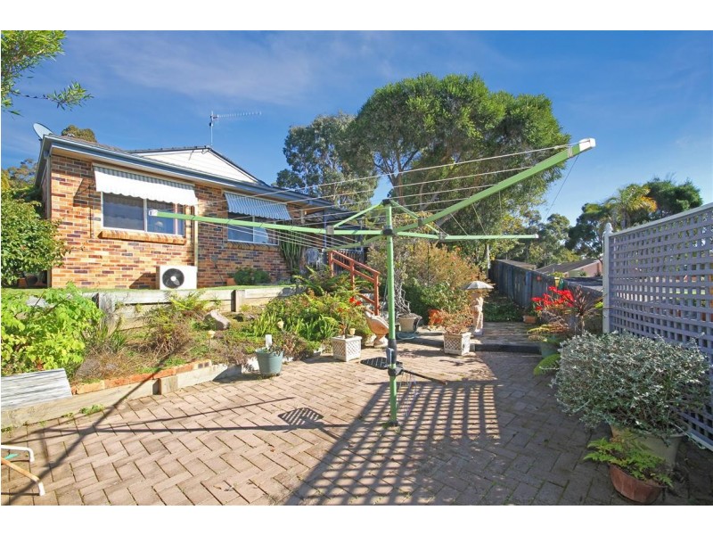 5 Blaxland Crescent, Sunshine Bay NSW 2536