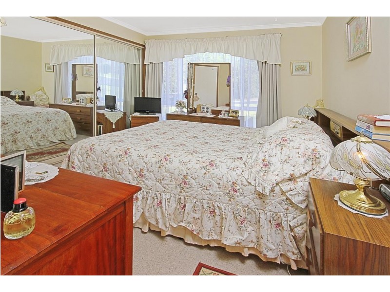 2 Thomas Mitchell Crescent, Sunshine Bay NSW 2536