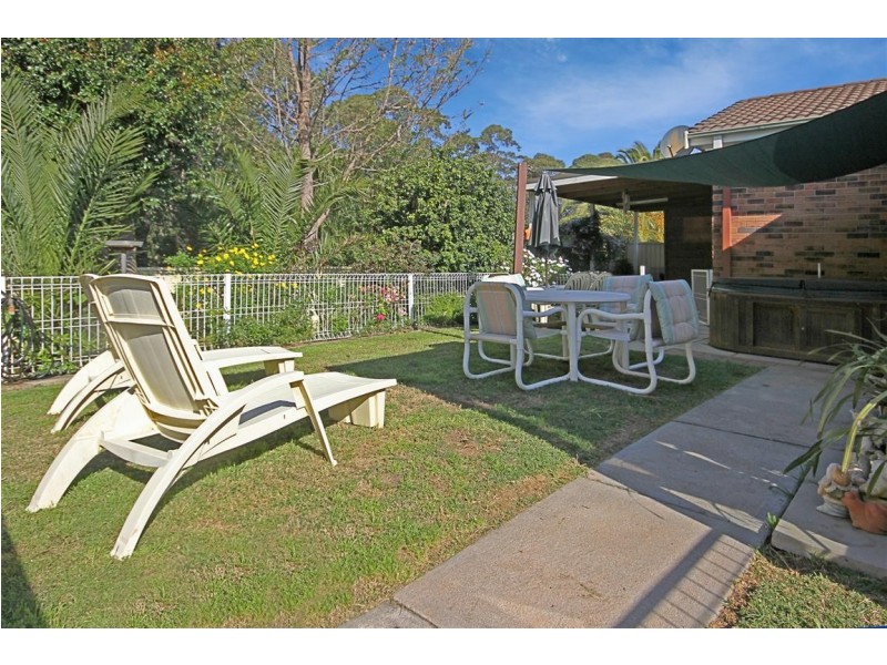 2 Thomas Mitchell Crescent, Sunshine Bay NSW 2536
