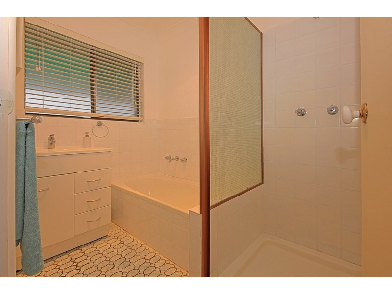 32 Ainslie Parade, Tomakin NSW 2537