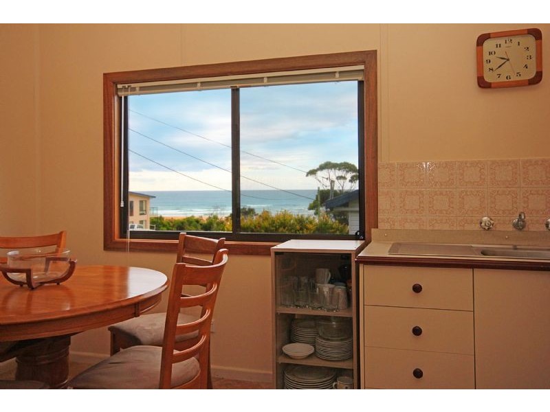 6 Livingstone Street, Durras North NSW 2536