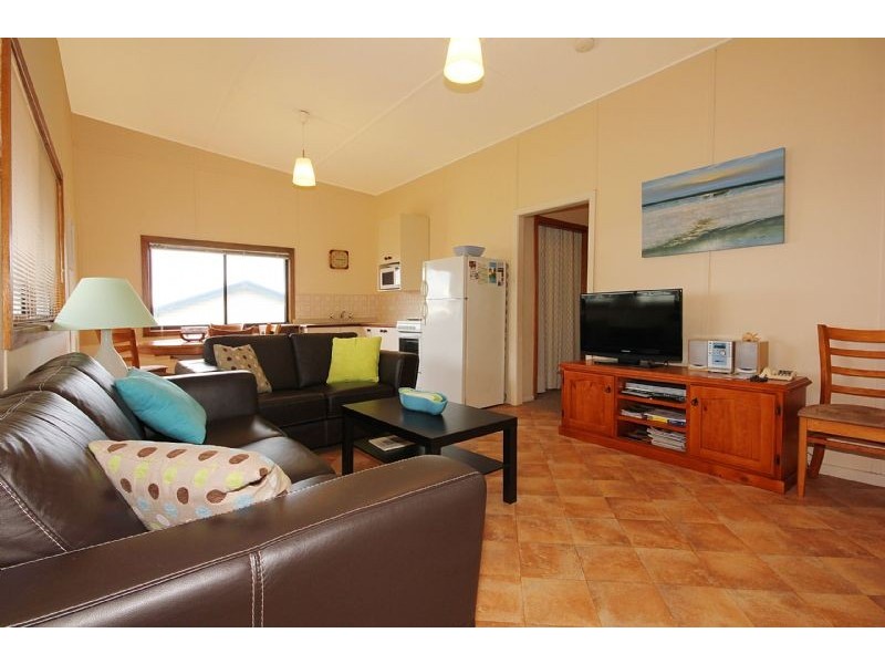 6 Livingstone Street, Durras North NSW 2536