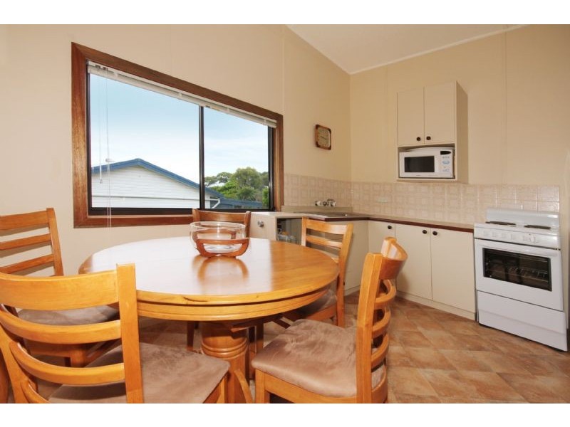 6 Livingstone Street, Durras North NSW 2536