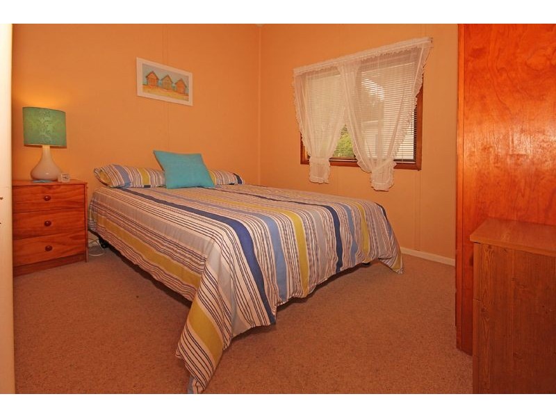 6 Livingstone Street, Durras North NSW 2536