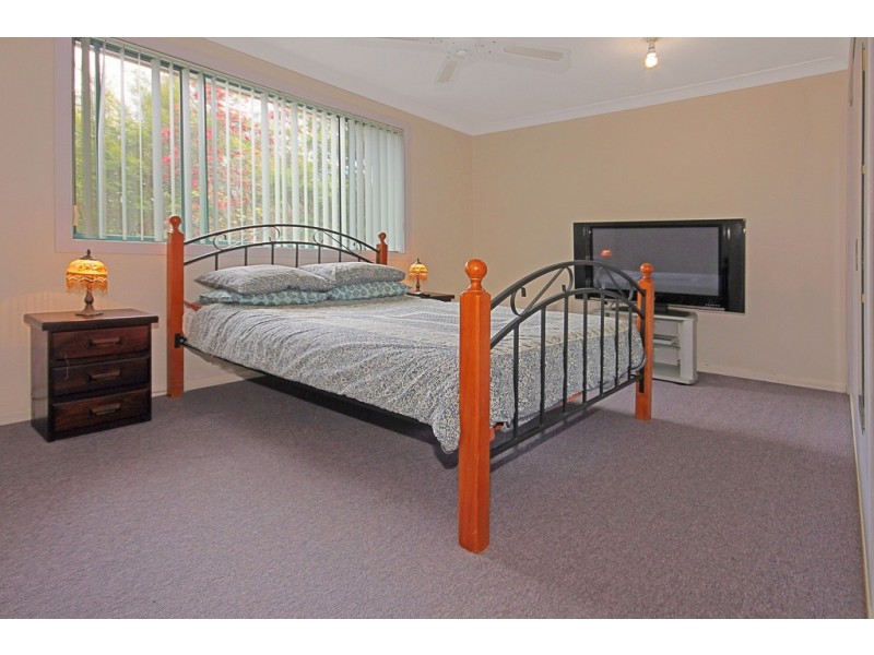 25 Beauty Crescent, Surfside NSW 2536