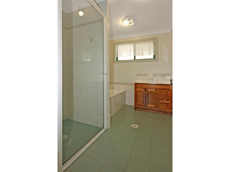 25 Beauty Crescent, Surfside NSW 2536