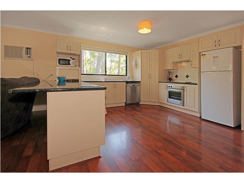 31 Oakwood Way, Catalina NSW 2536