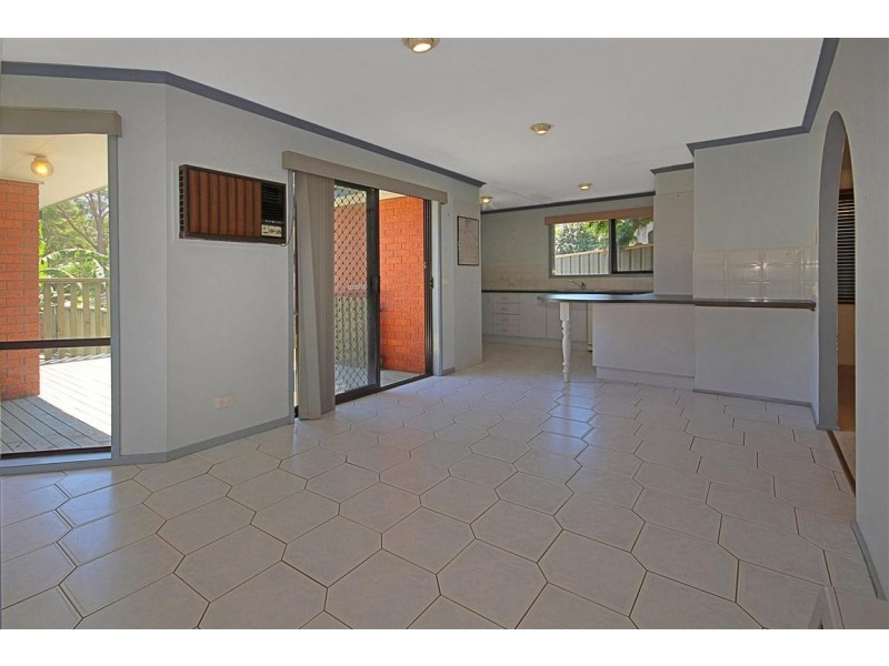 10 Sturt Place, Denhams Beach NSW 2536