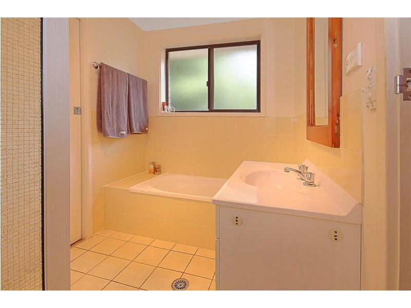 27 Catalina Drive, Catalina NSW 2536