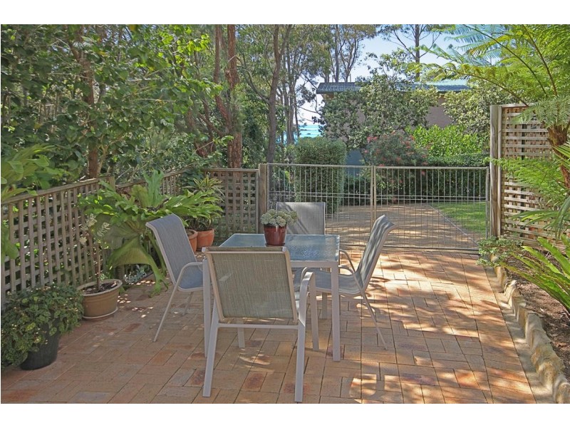 19 Fauna Avenue, Long Beach NSW 2536
