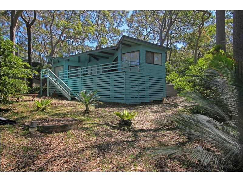 32 Beach Parade, Guerilla Bay NSW 2536