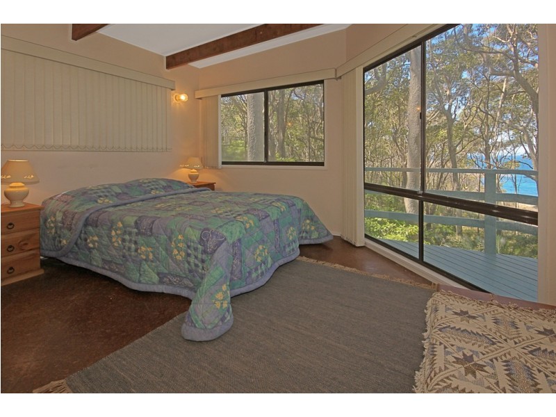 32 Beach Parade, Guerilla Bay NSW 2536