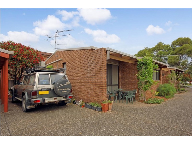 2/9 Avalon Street, Batemans Bay NSW 2536