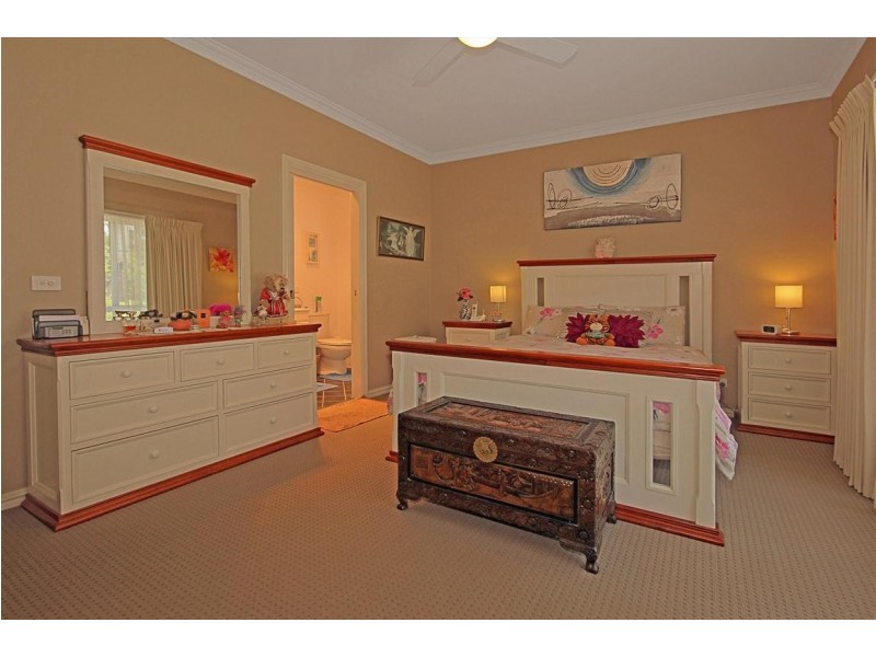 11 Towrang Avenue, Surf Beach NSW 2536