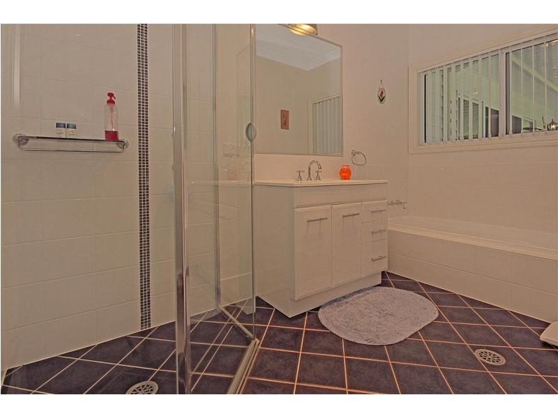 11 Towrang Avenue, Surf Beach NSW 2536