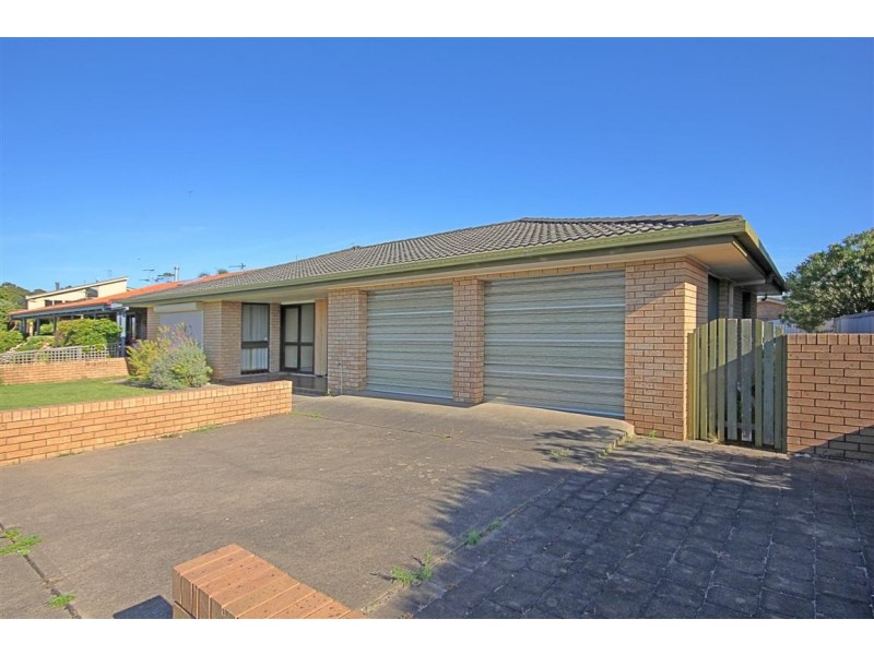 8 Maloneys Drive, Maloneys Beach NSW 2536