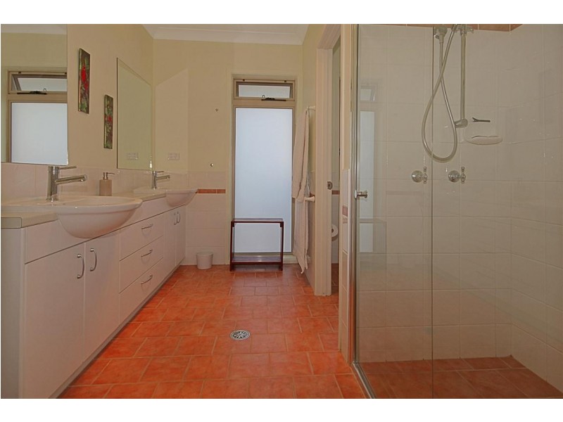 173 George Bass Drive, Surf Beach NSW 2536