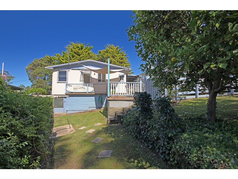 94 Berrima Parade, Surfside NSW 2536