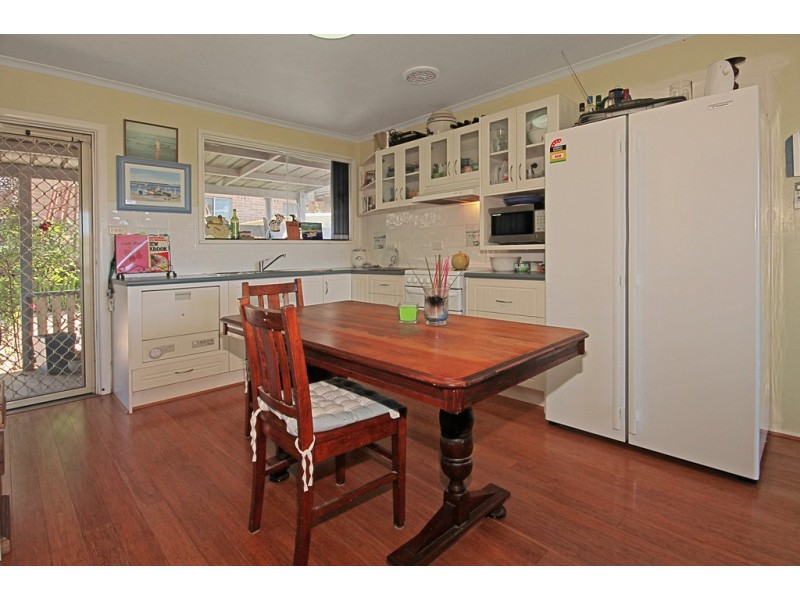 94 Berrima Parade, Surfside NSW 2536