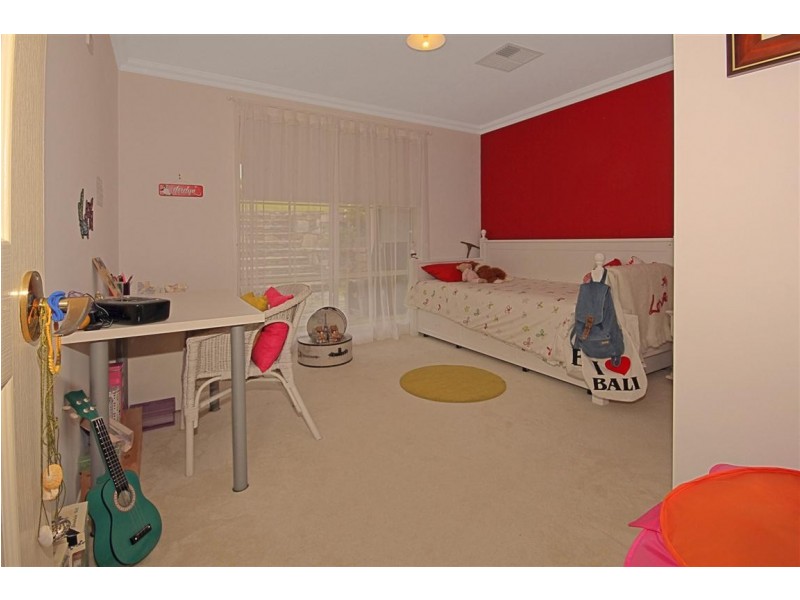 17 Innes Place, Long Beach NSW 2536