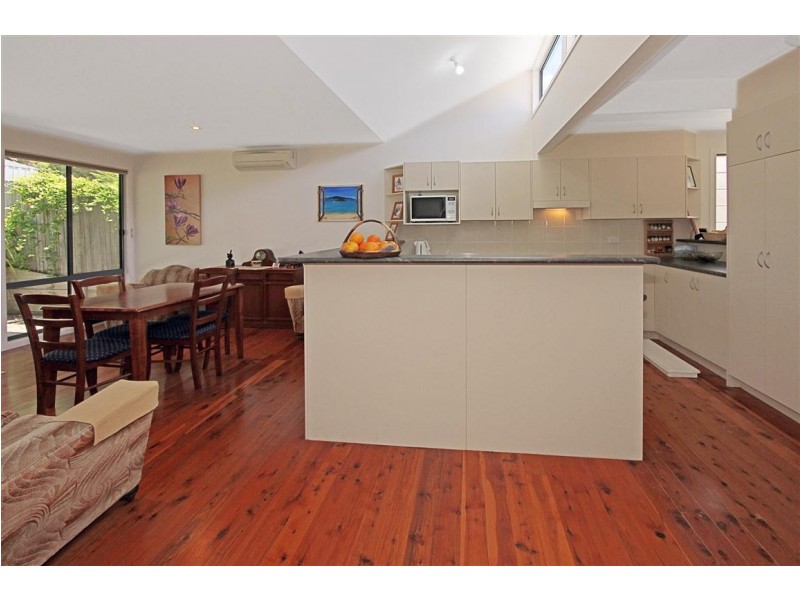 24 Christopher Crescent, Batehaven NSW 2536