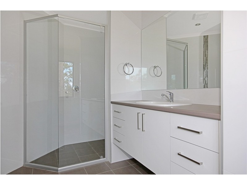 19 Oakwood Way, Catalina NSW 2536