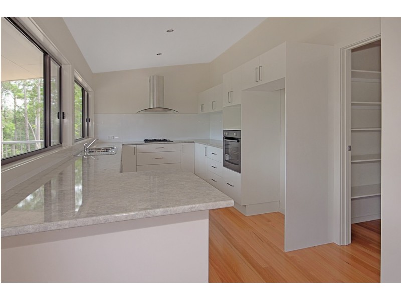 19 Oakwood Way, Catalina NSW 2536