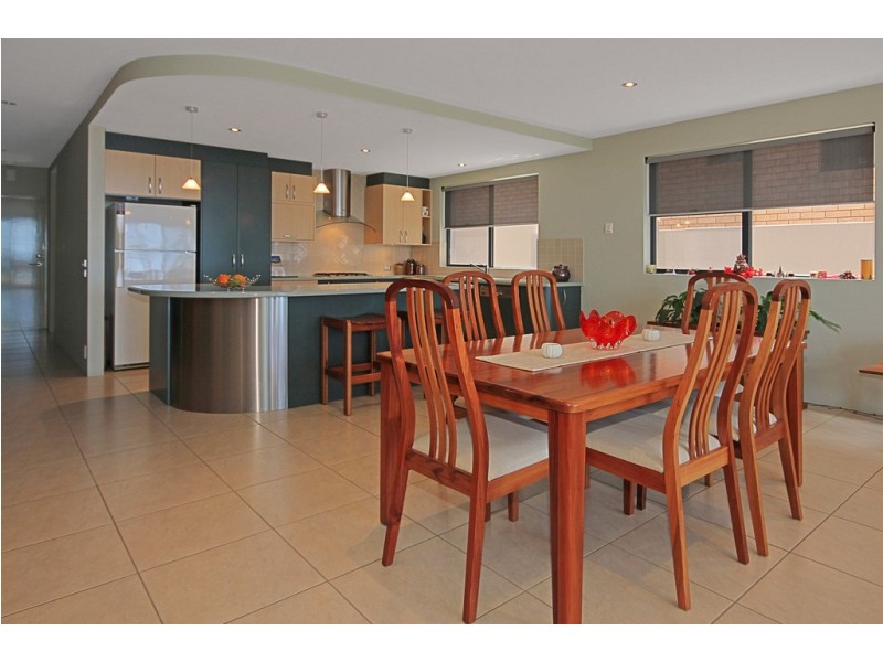 1/207 Beach Road, Denhams Beach NSW 2536