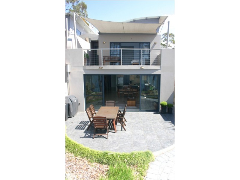 1/207 Beach Road, Denhams Beach NSW 2536