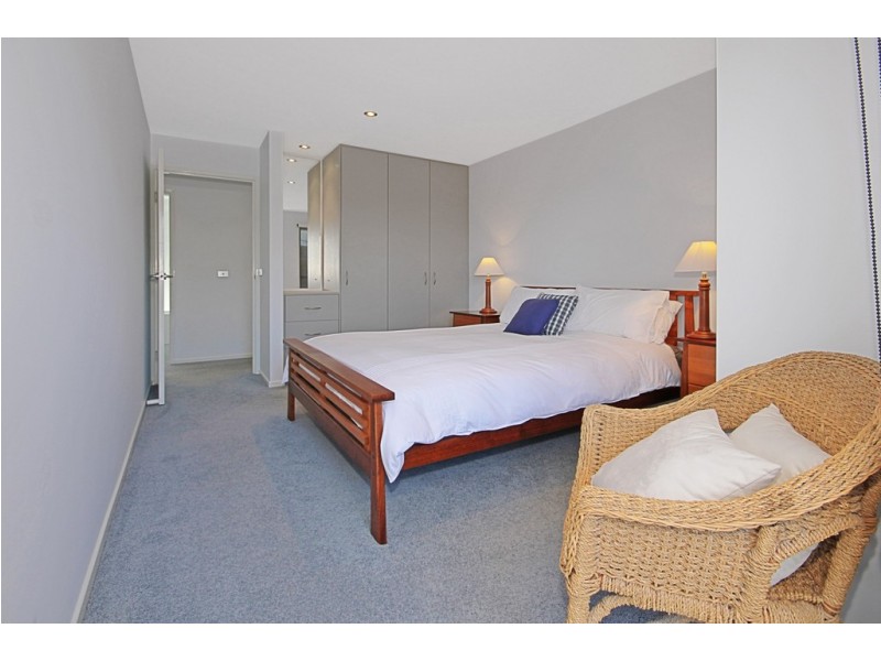 1/207 Beach Road, Denhams Beach NSW 2536