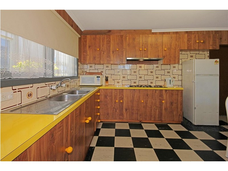 36 Deakin Parade, Tomakin NSW 2537