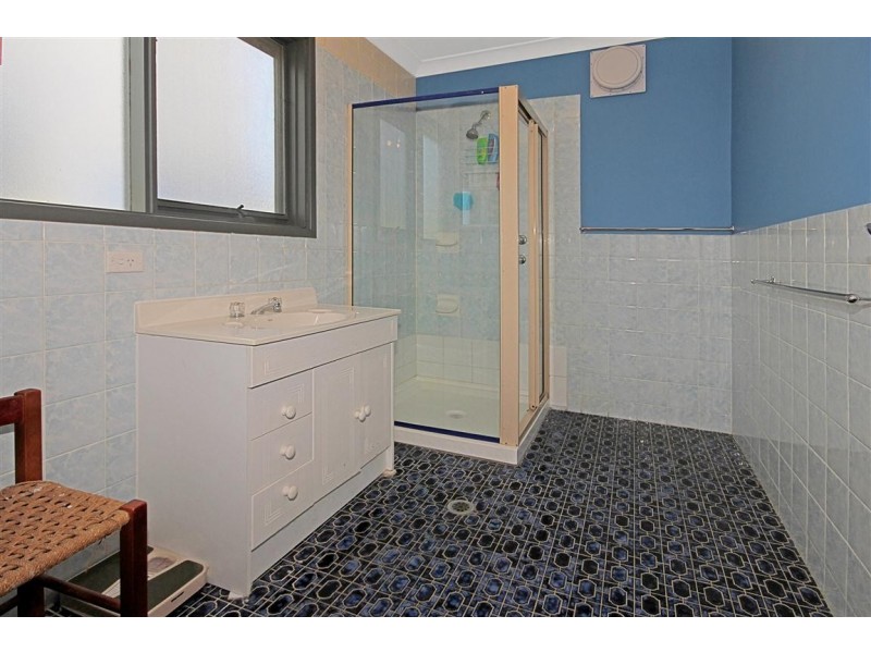 36 Deakin Parade, Tomakin NSW 2537