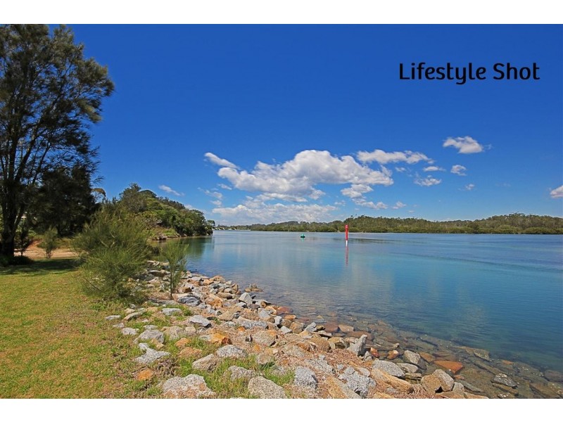 36 Deakin Parade, Tomakin NSW 2537