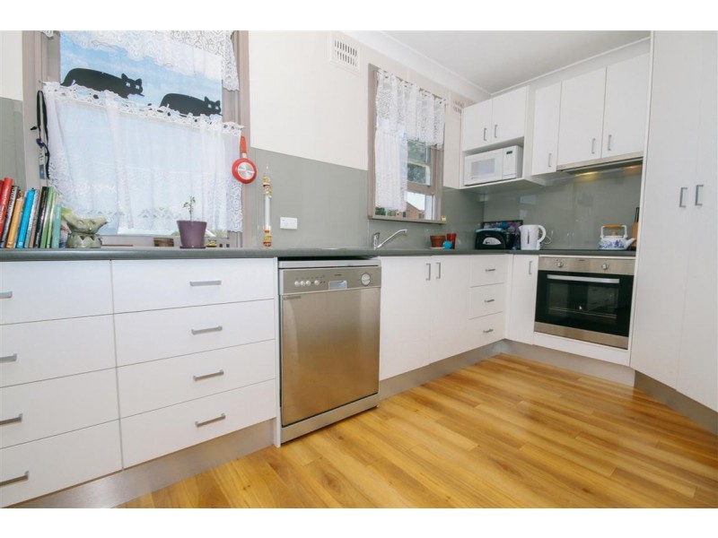 32 Bavarde Avenue, Batemans Bay NSW 2536