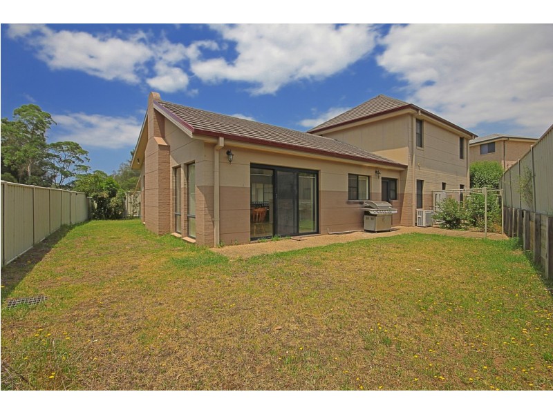 1/16 Henry Place, Long Beach NSW 2536