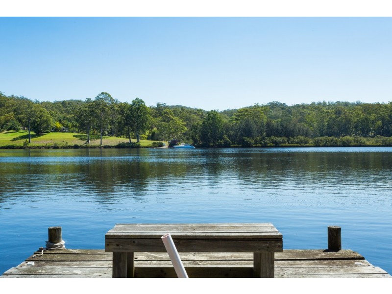 33 Sproxtons Lane, Nelligen NSW 2536