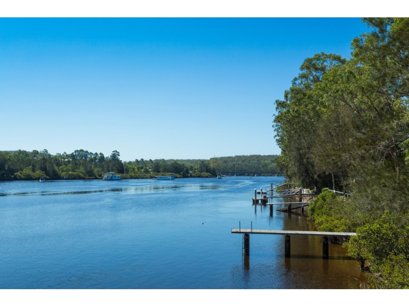 33 Sproxtons Lane, Nelligen NSW 2536