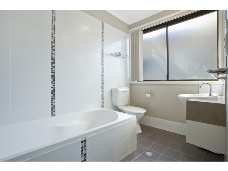 4 Burrawang Crescent, Denhams Beach NSW 2536