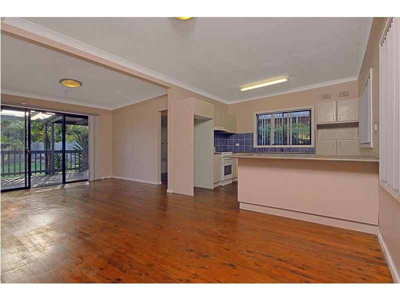 4 Valley Road, Sunshine Bay NSW 2536