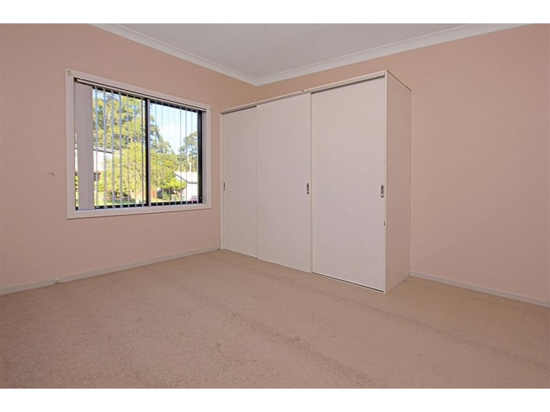 4 Valley Road, Sunshine Bay NSW 2536