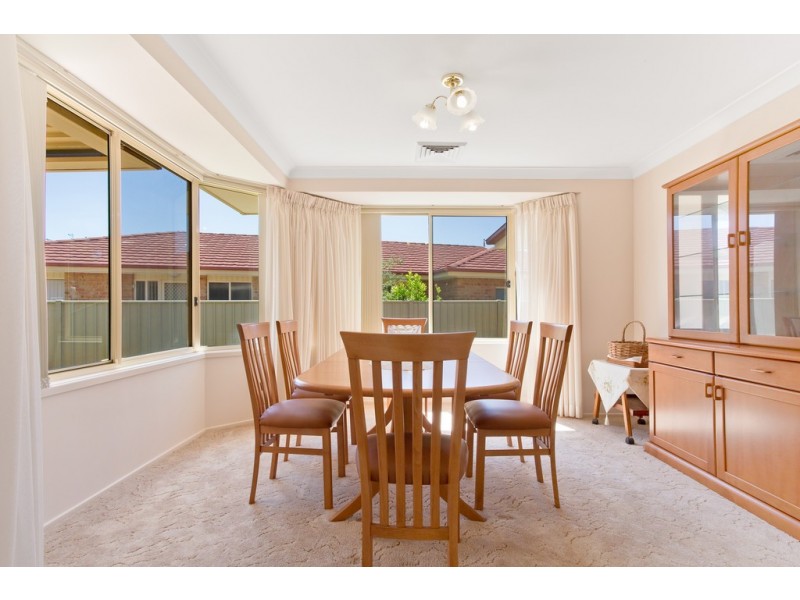 40 Zanthus Drive, Broulee NSW 2537