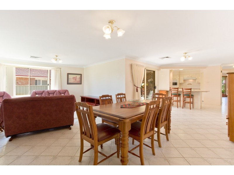 40 Zanthus Drive, Broulee NSW 2537