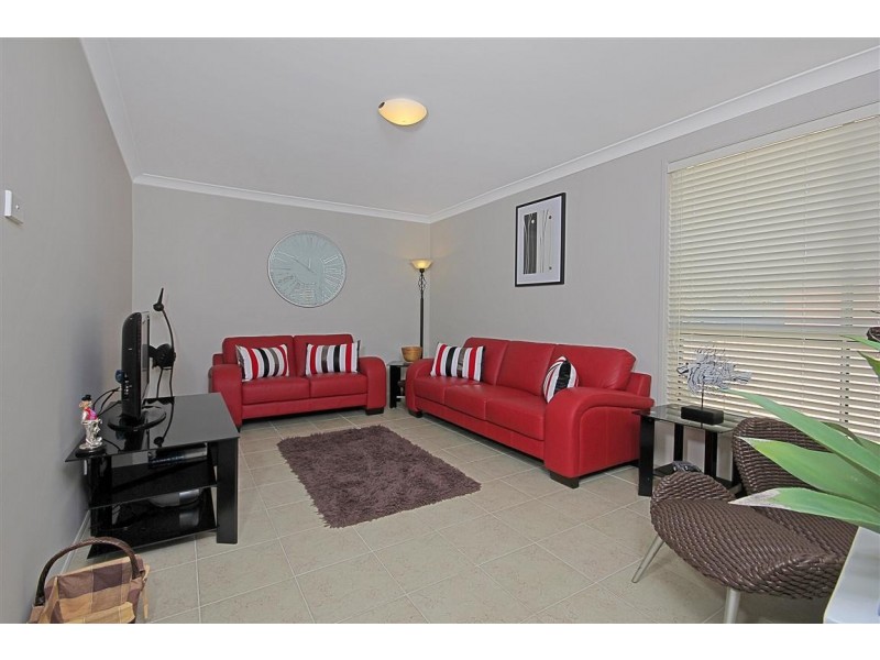 20 Gibson Place, Batehaven NSW 2536