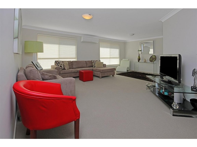 20 Gibson Place, Batehaven NSW 2536