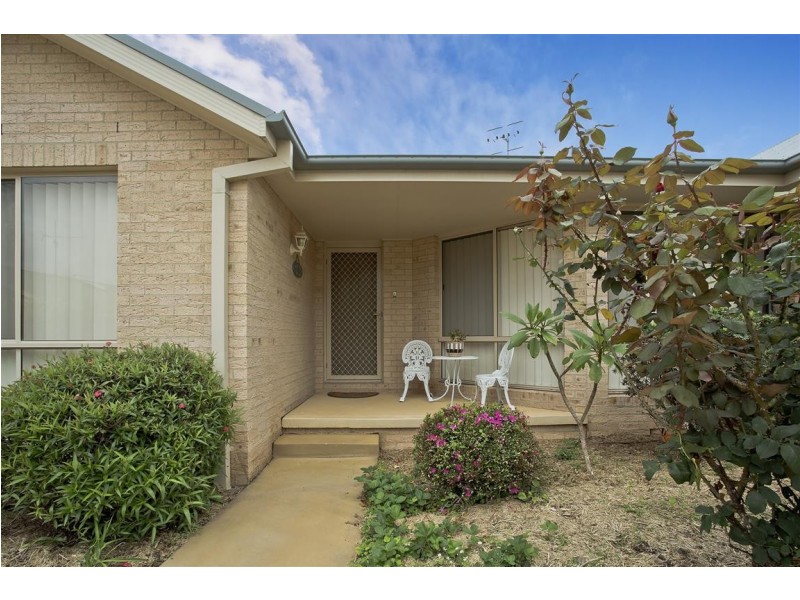 17A Eric Fenning Drive, Surf Beach NSW 2536