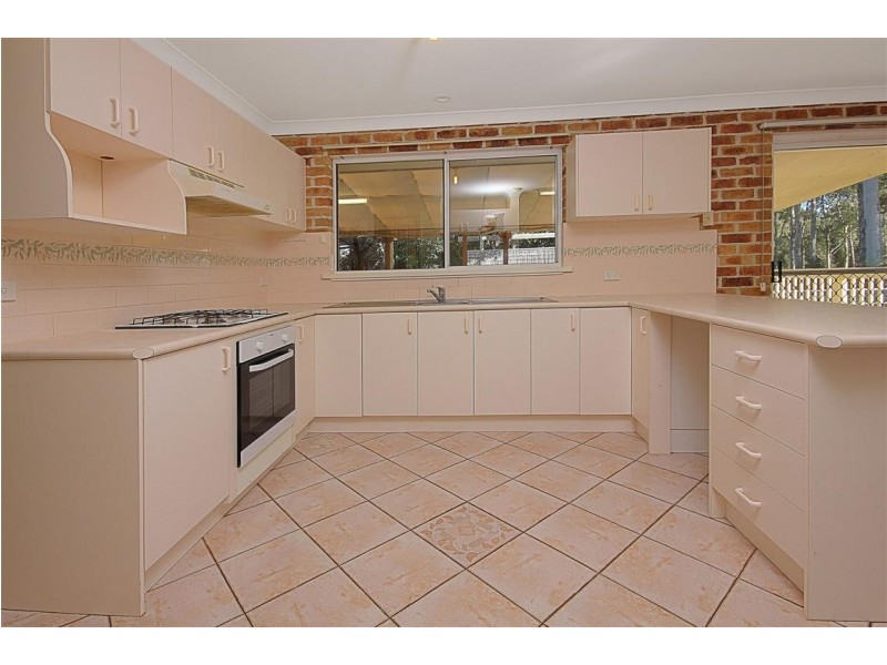 10 Sunshine Bay Road, Sunshine Bay NSW 2536